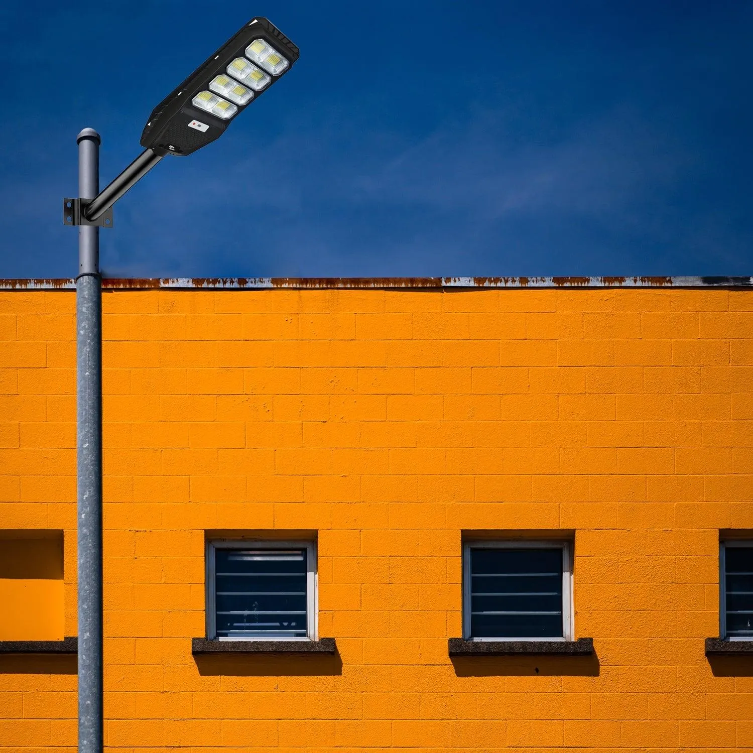 150 Watt Solar Street Light for Garden (White Light)