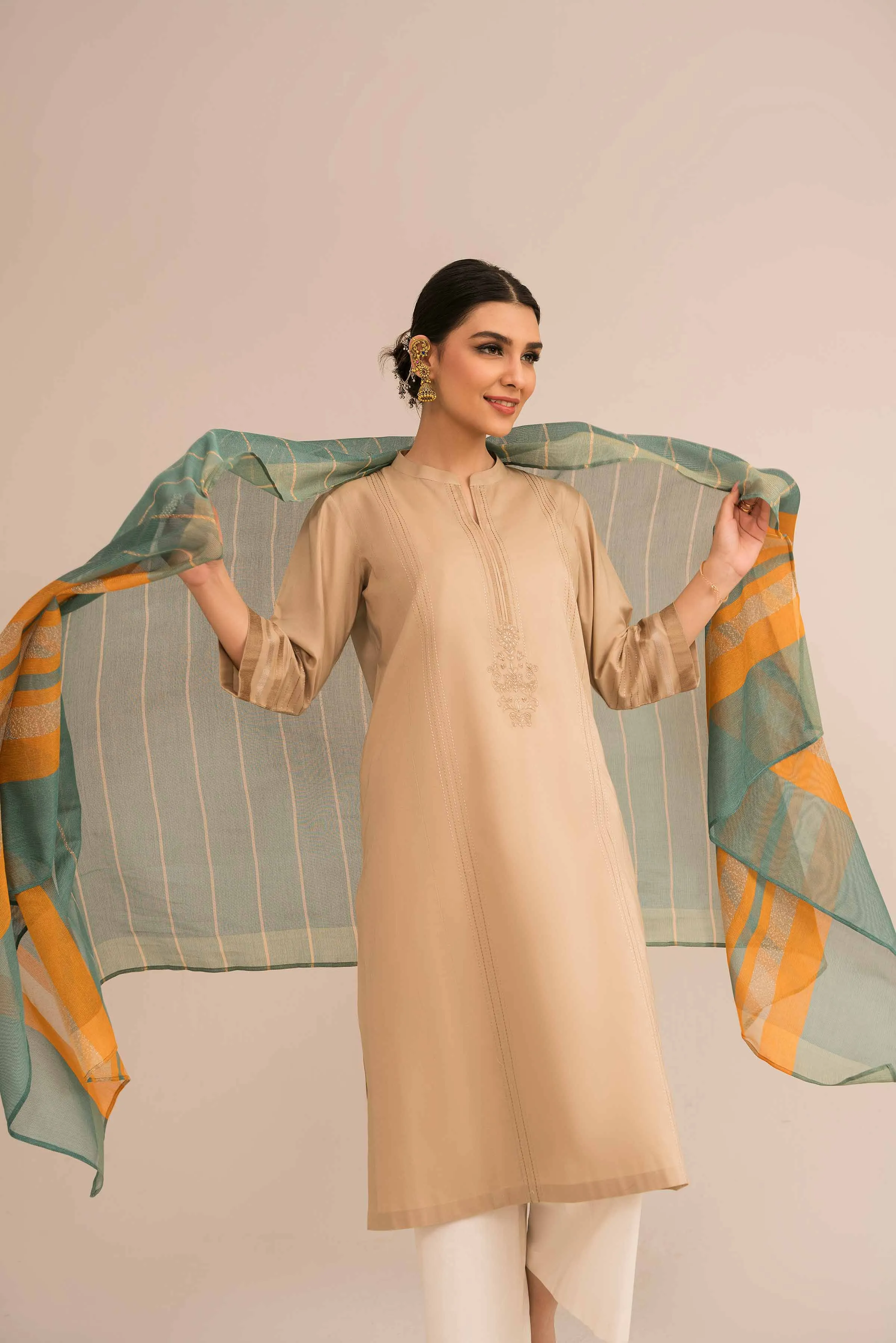 2 Piece - Embroidered Suit - PE23-56