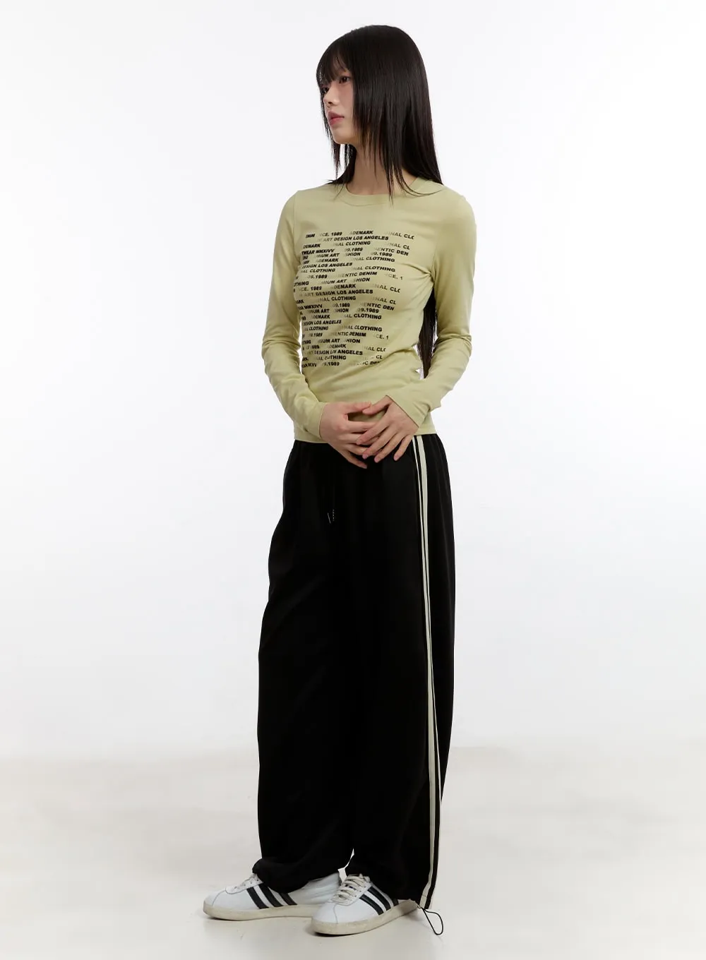 Comfort Wide-Leg Trackpants CA509