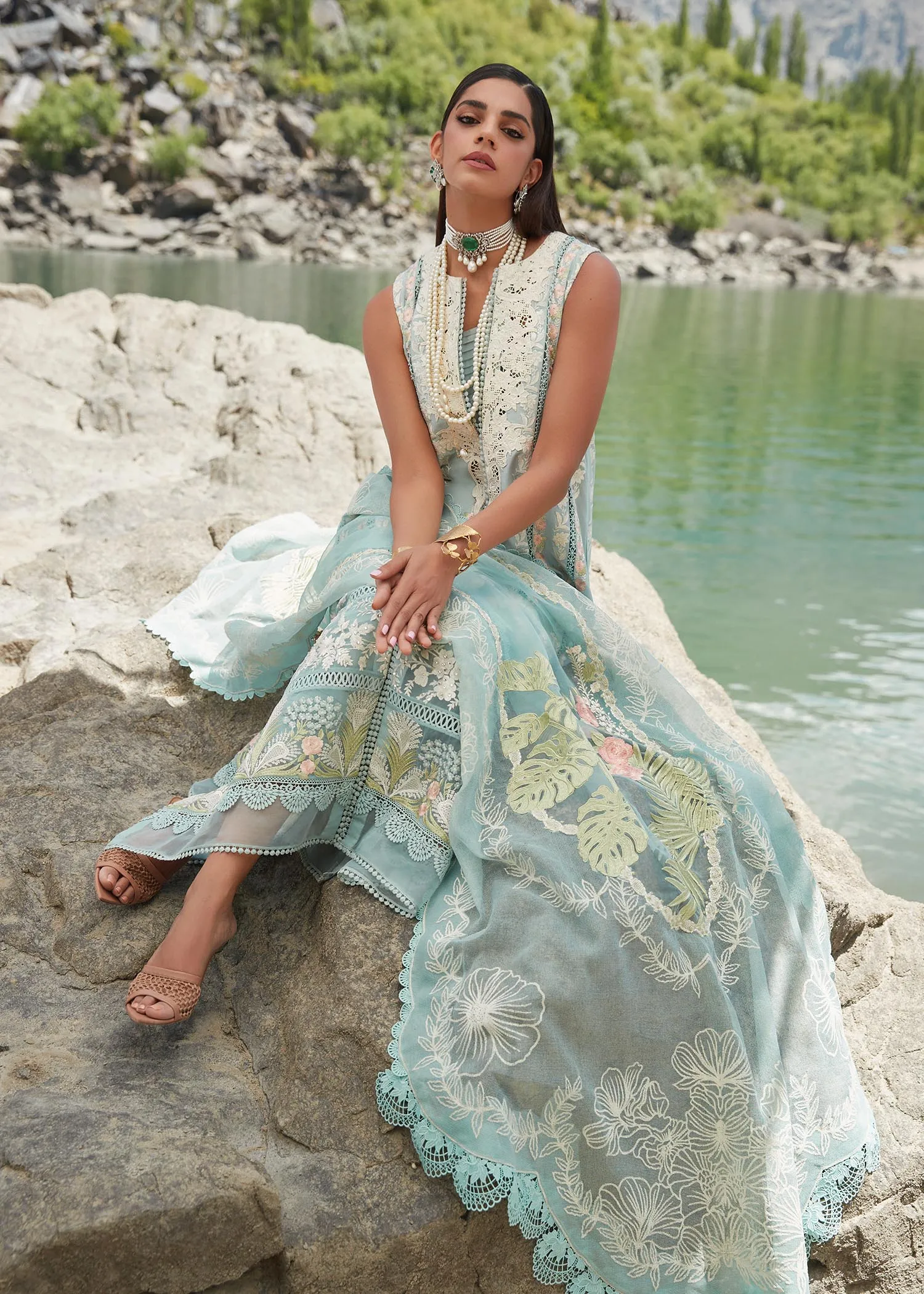 Crimson X Saira Shakira Luxury Lawn Collection – Chikkankari Affair - D2 A