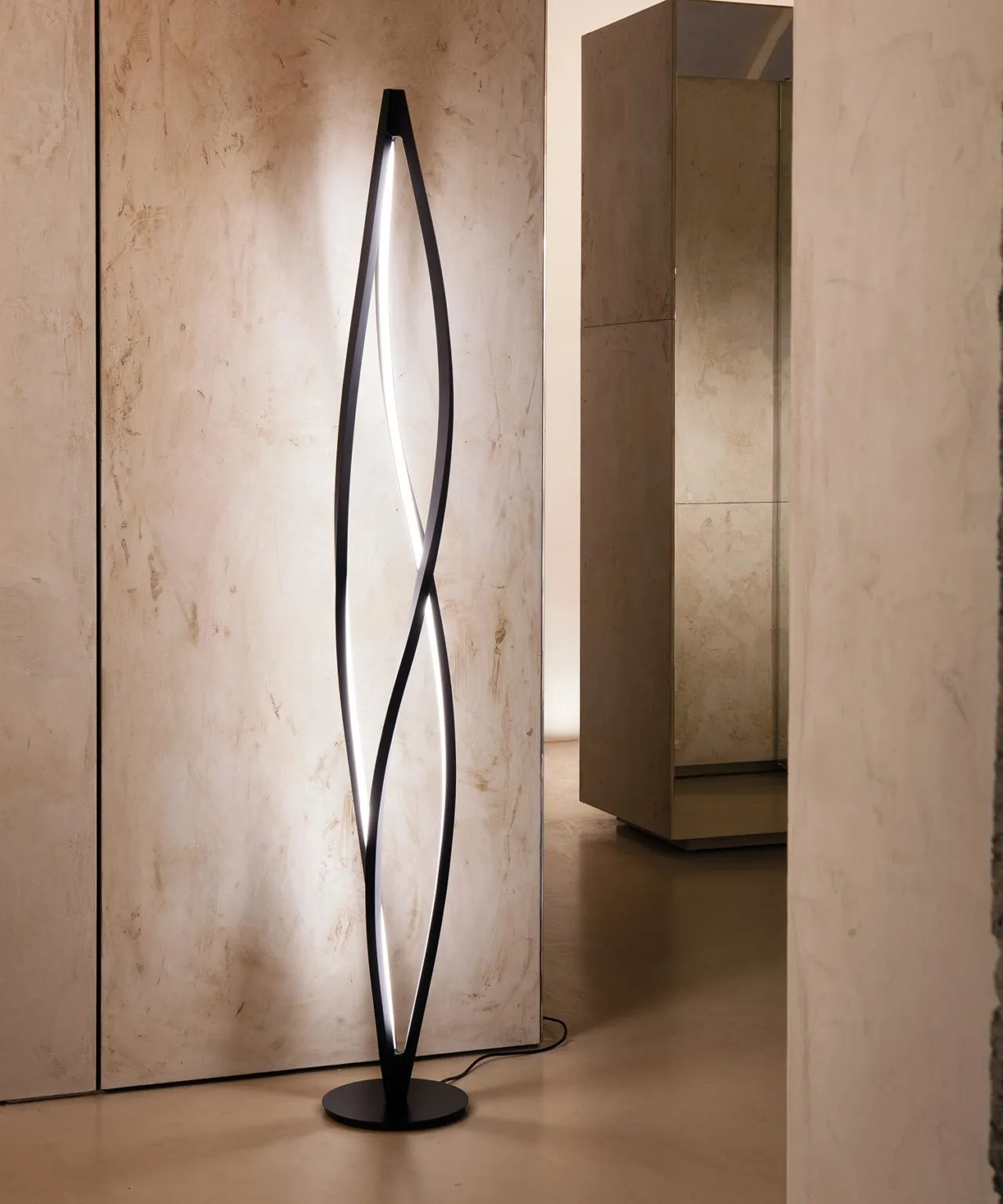IN THE WIND Floor Lamp