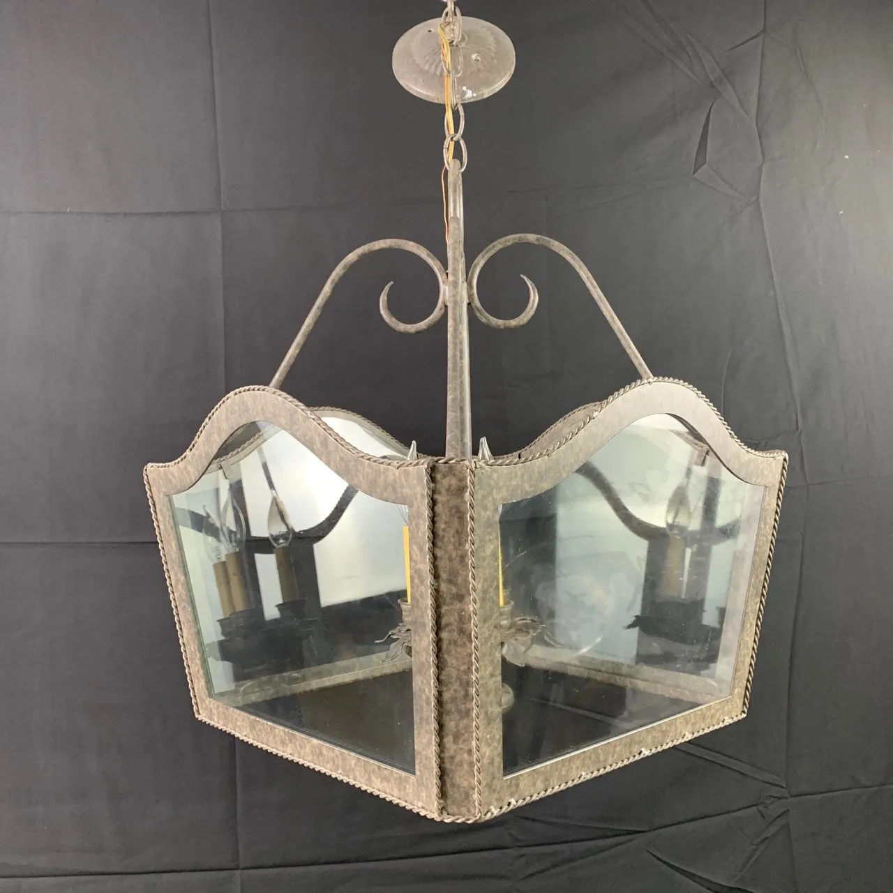 Originals 22 Chandelier, Hanging Light