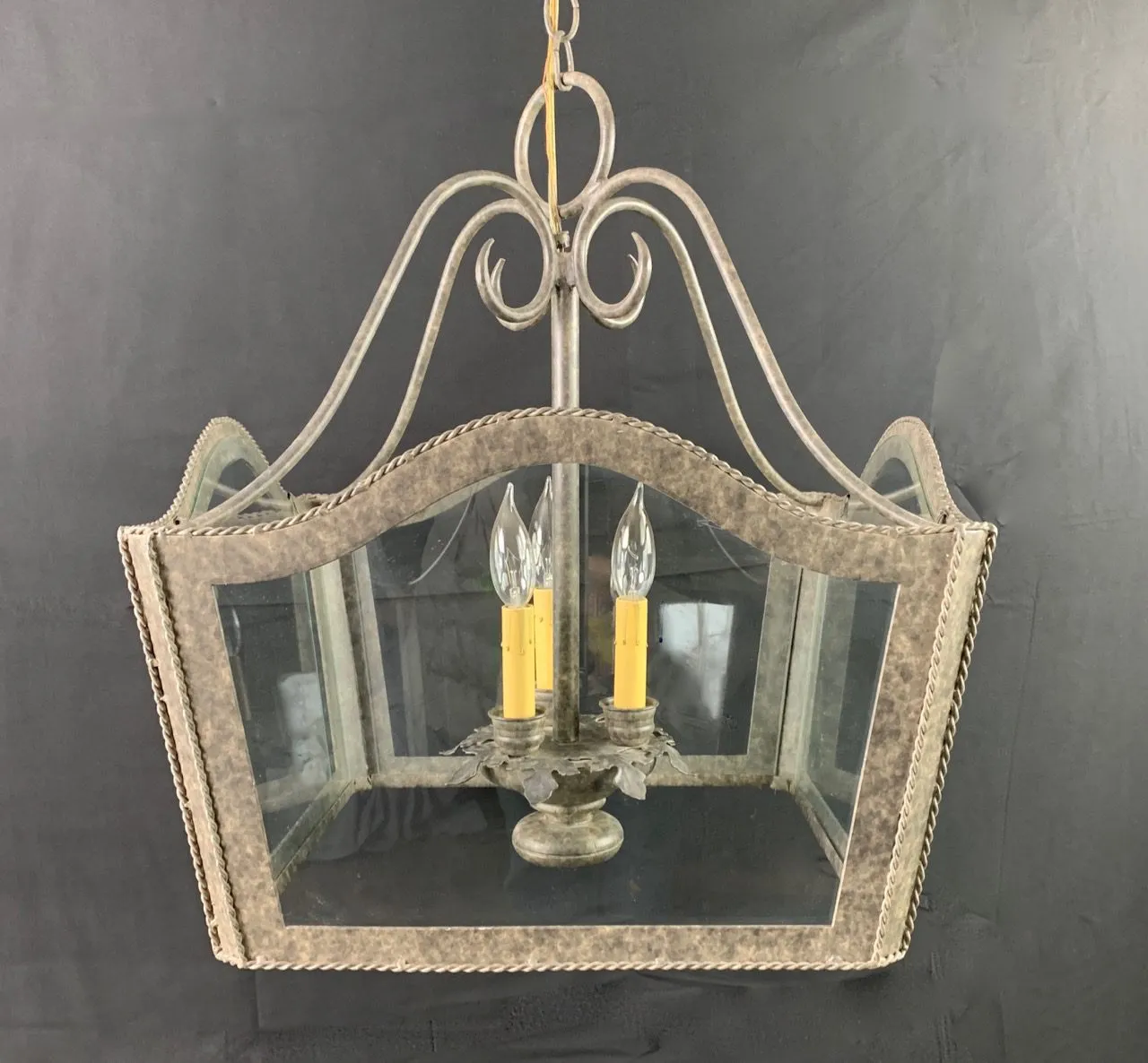 Originals 22 Chandelier, Hanging Light