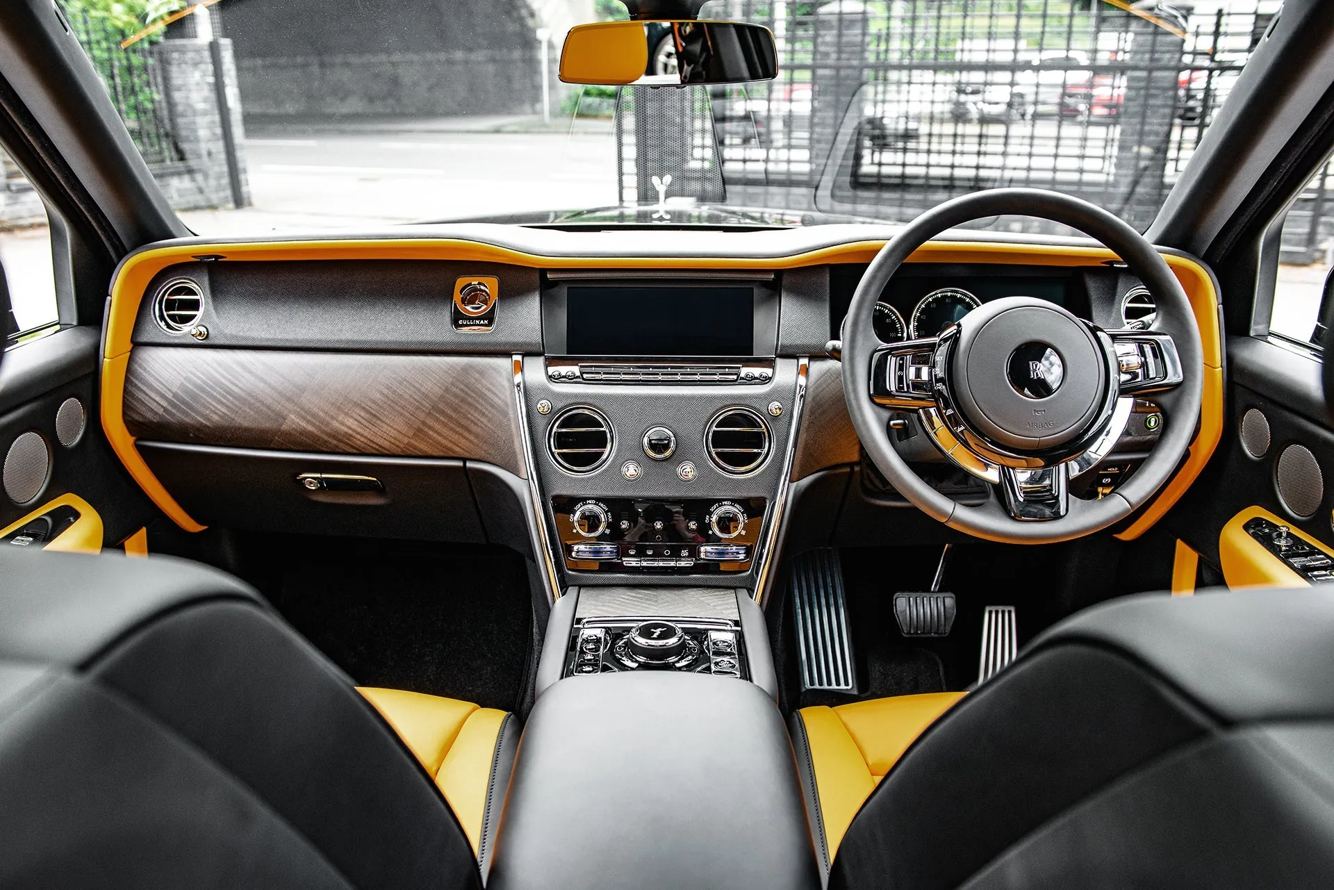 Rolls Royce Cullinan Luxury Yellow Interior