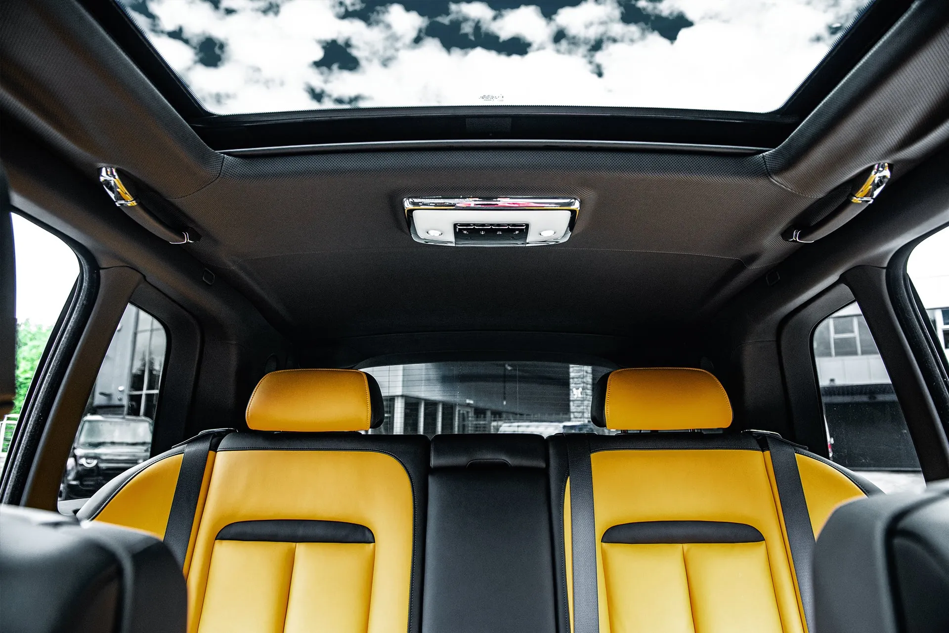 Rolls Royce Cullinan Luxury Yellow Interior