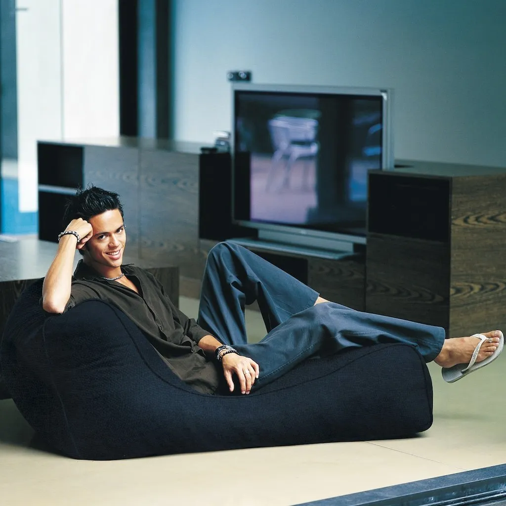 Studio Lounger - Black Sapphire