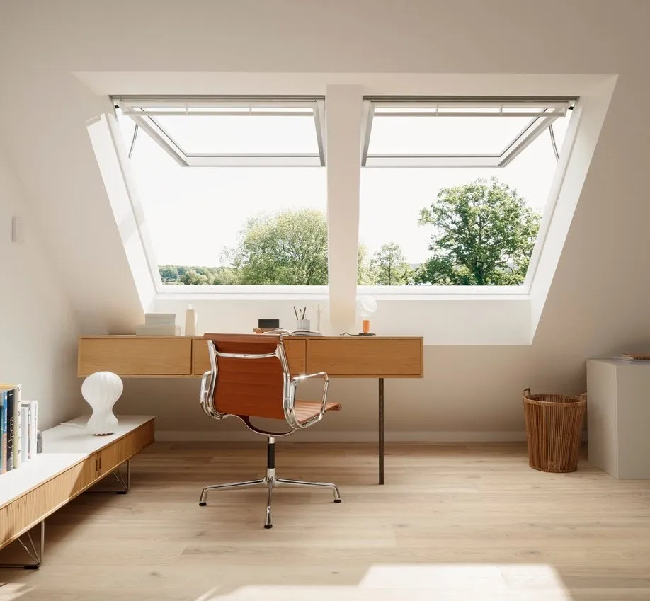 VELUX GPU MK08 006621U Top-Hung Triple Glazed INTEGRA® Electric Window (78 x 140 cm)