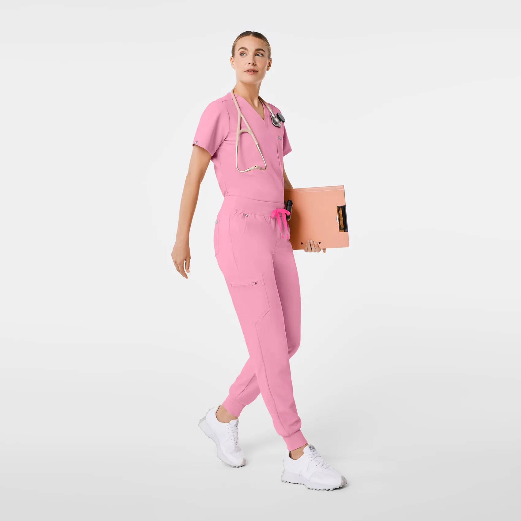 women's The Chalk Pink Jogger Set